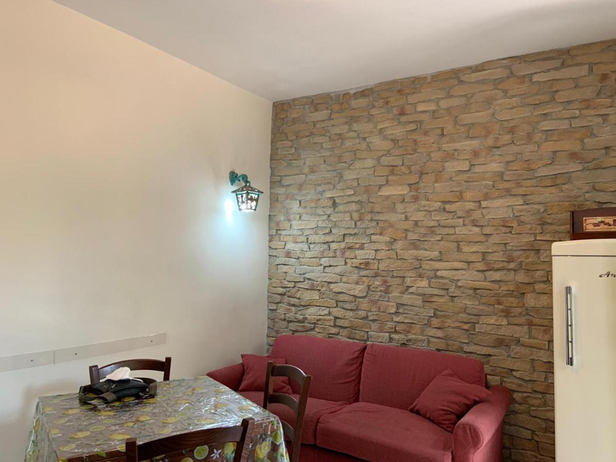 Appia Park Apartament 10 Min Dal Colosseo Rome Buitenkant foto