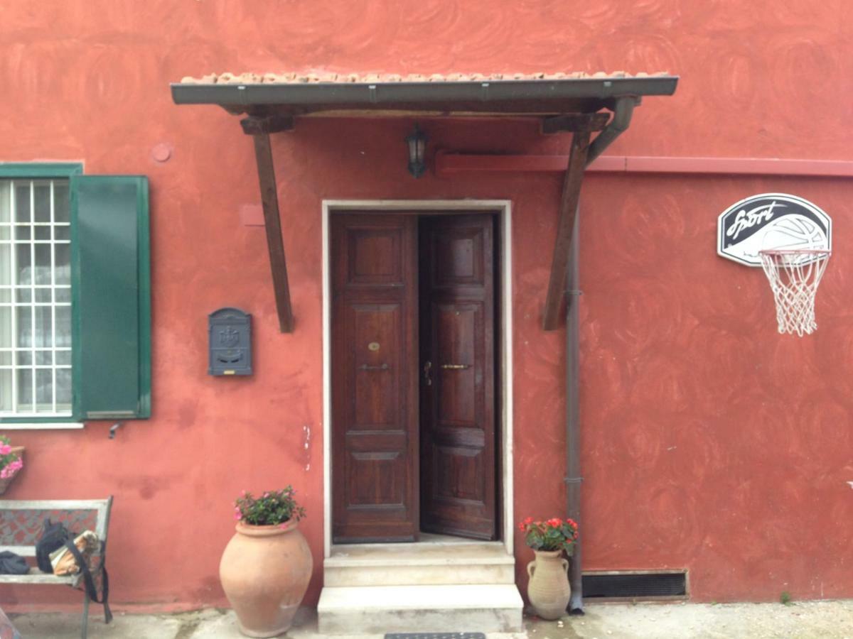 Appia Park Apartament 10 Min Dal Colosseo Rome Buitenkant foto