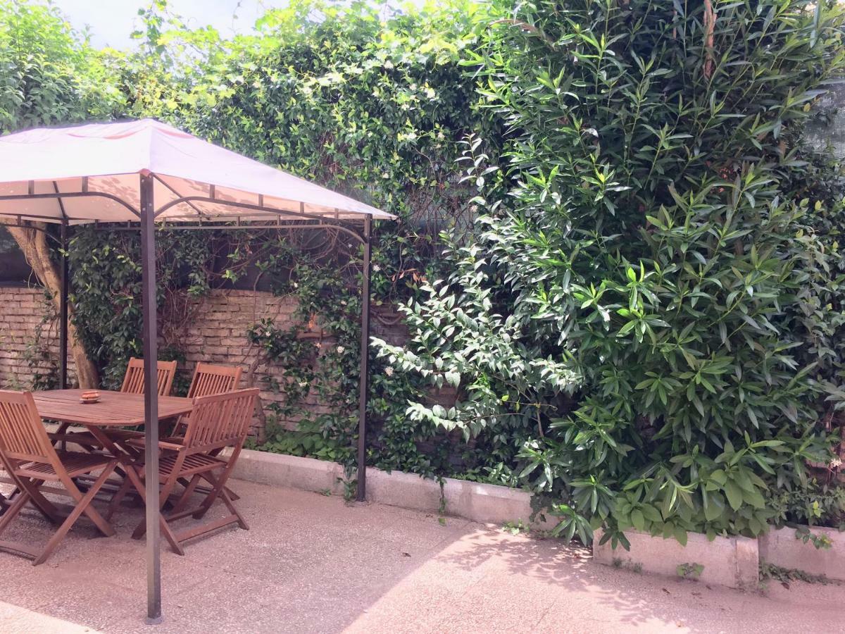 Appia Park Apartament 10 Min Dal Colosseo Rome Buitenkant foto
